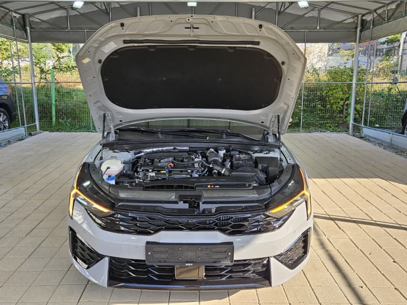 При покупка на употребяван автомобил, избягвайте най-евтините оферти, тъй като атрактивни екстри като джанти и мултимедия могат да прикриват скрити проблеми