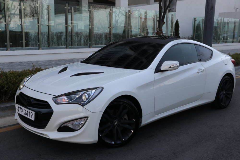 Hyundai Genesis Turbo ,ата на производство януари 2011 г. Тип двигател Бензинов Мощност 210 к.с.
Евростандарт Евро 4 ,Скоростна кутия Автоматична Категория Купе Пробег 57000 км ,Цвят Бял