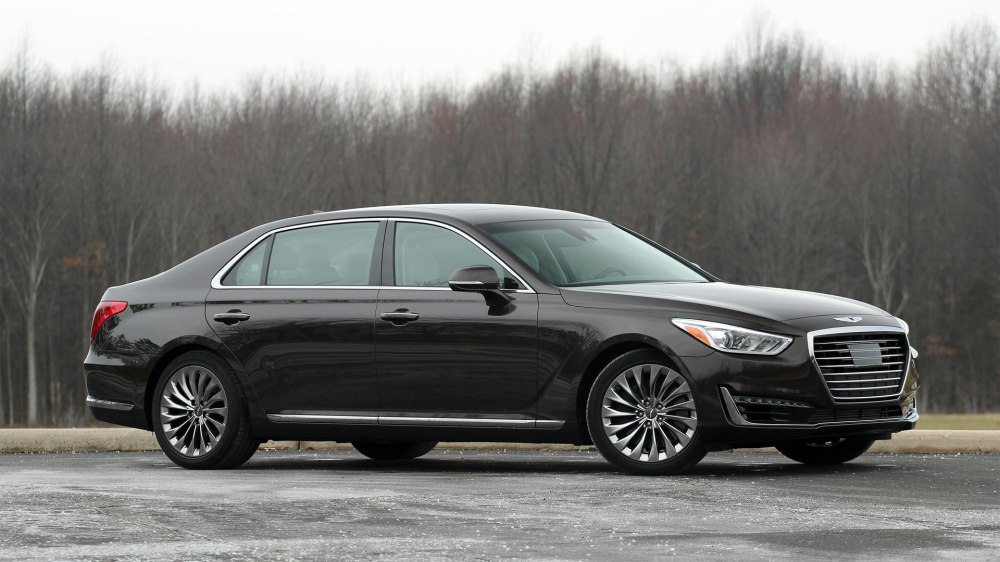 2018 Genesis G90 