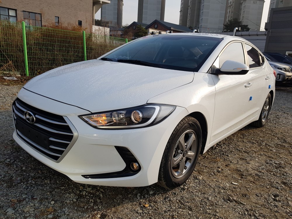 Hyundai Elantra LPG Premium
