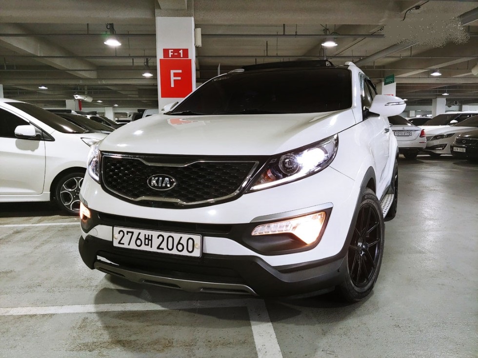 Kia Sportage R 2WD дизелов TLX премиум модел
