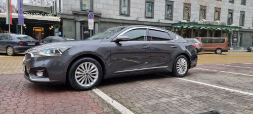 Kia K7 Cadenza Luxury 
