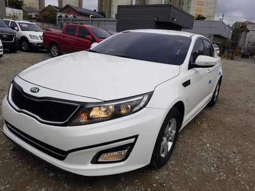 Kia K5 DLX 2.0