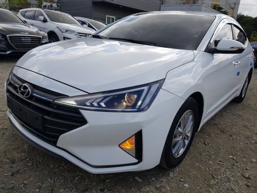 Hyundai Elantra 1.6 LPi Само на таз