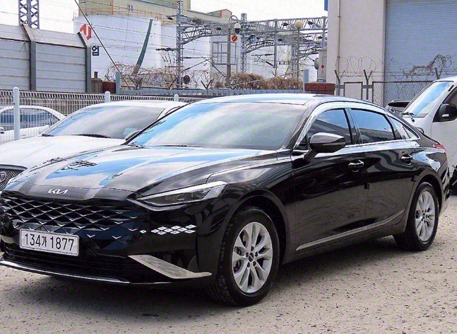 Kia K8 3.5 LPI Налична ! В цената е включена регистрация и гаранция.